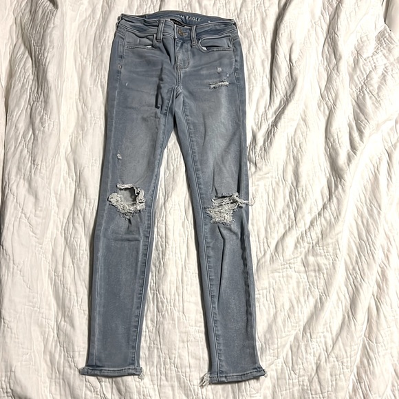 Literally brand new never wore them they were too light wash for me